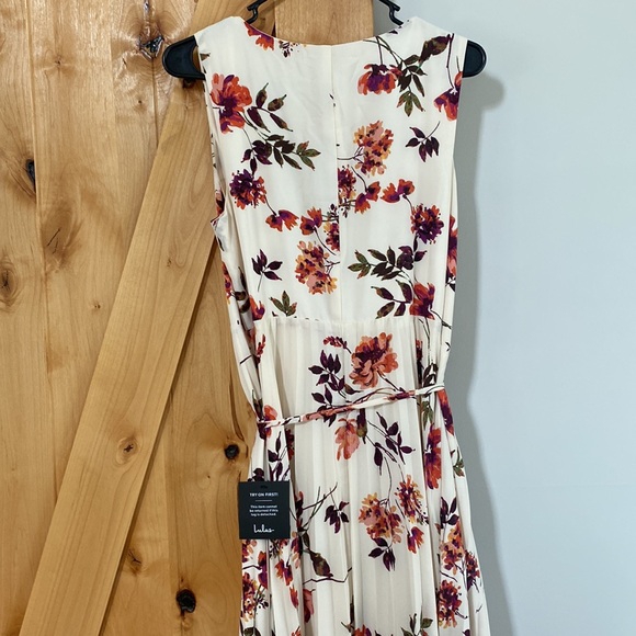 Floral wrap maxi dress - Picture 5 of 7